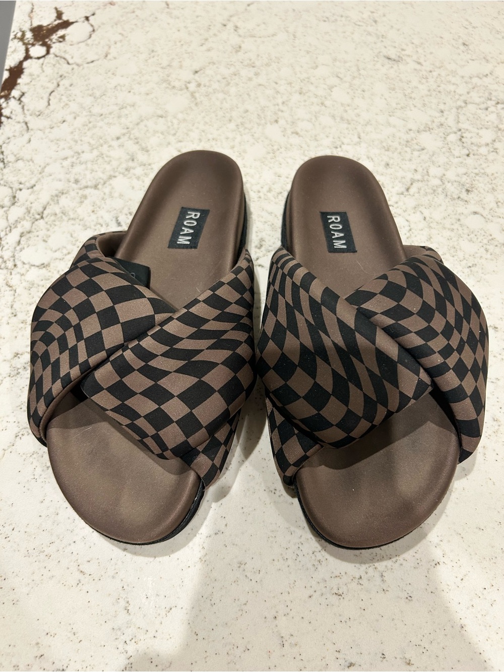 ROAM Black and Brown Twisted Check Slide Sandals